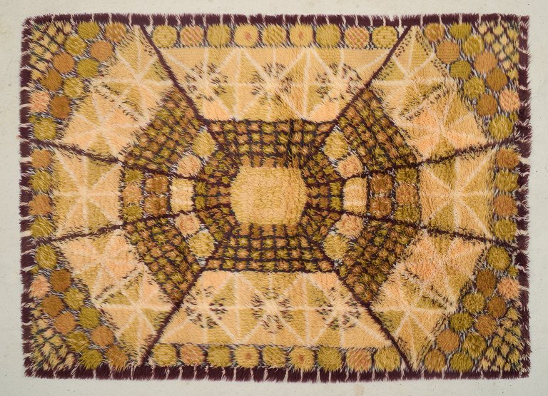 Marianne Richter, Sweden. Large "Löfstad" rya carpet.
Modernist design.