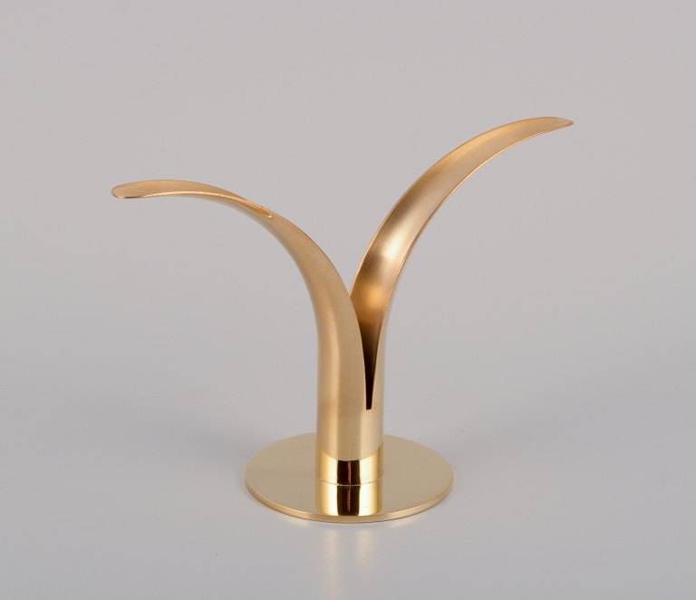Ivar Ålenius Björk (1905-1978) for Ystad Metall, Sweden.
"Liljan" candle holder in brass. Swedish design classic.