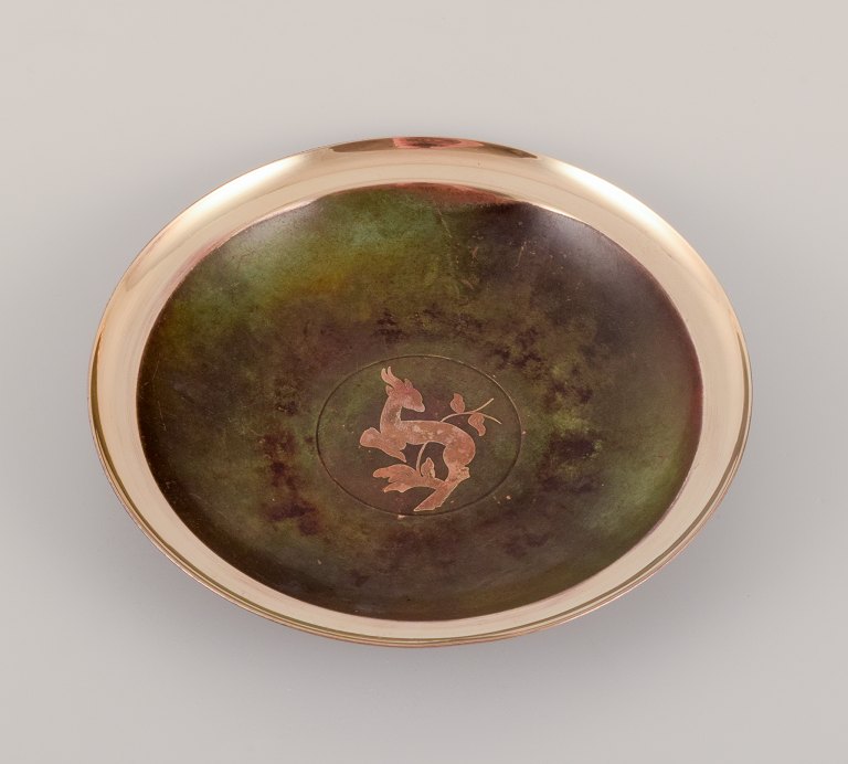 Argentor, Denmark. Art Deco bronze bowl. Motif of deer.