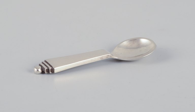 Georg Jensen, Pyramid salt spoon in sterling silver.