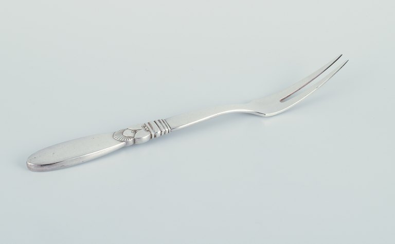 Georg Jensen Cactus. Long carving fork in all silver, sterling silver.