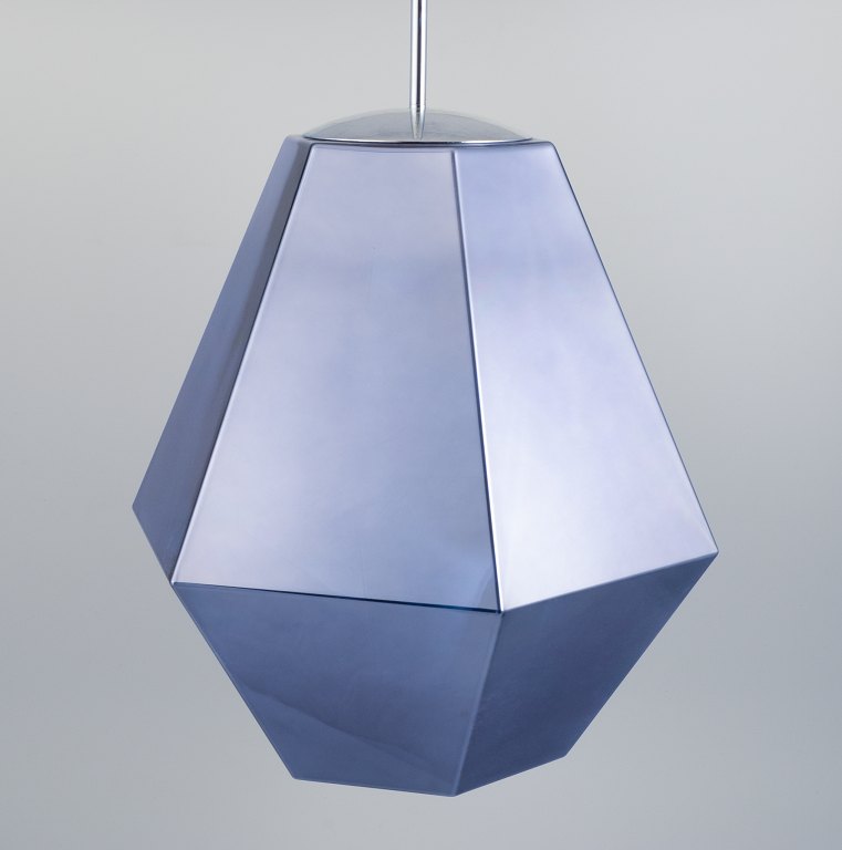 Tom Dixon (born 1959), British designer. Hexagonal "Cut Tall" ceiling pendant in 
polycarbonate.