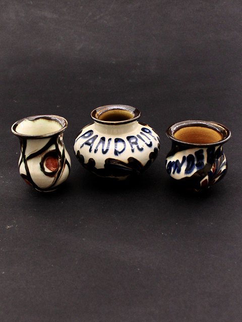 H A Kähler set of 3 vases