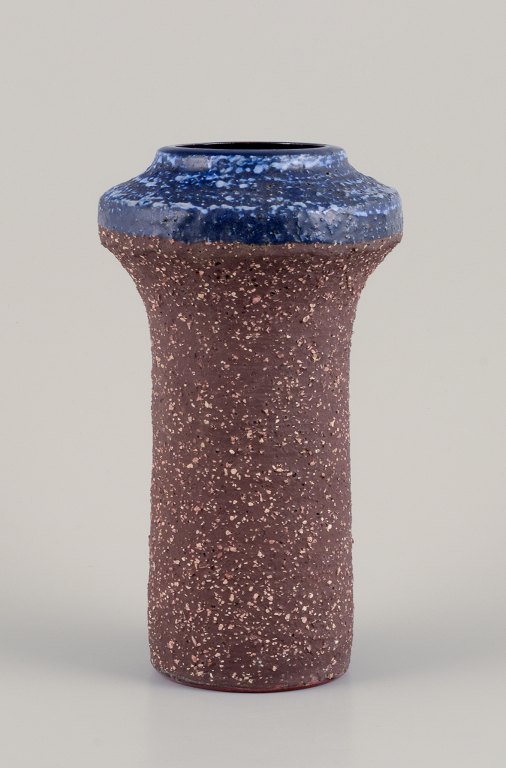 Thomas Nittsjö, Sweden. Large ceramic vase with blue glaze. Handmade.