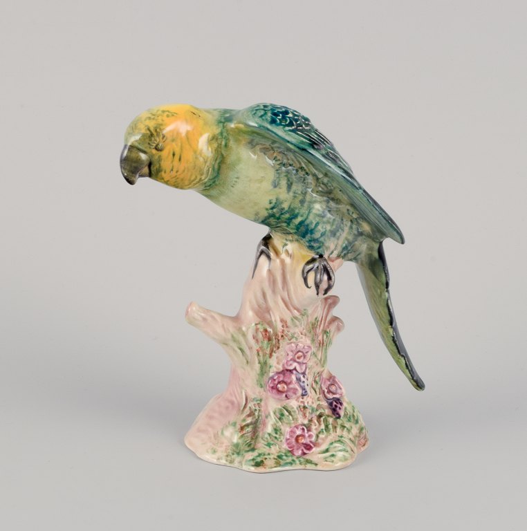 Beswick, England. Porcelain figurine of a parrot. Hand-painted.