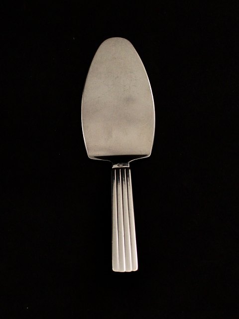 Georg Jensen Bernadotte cake spade