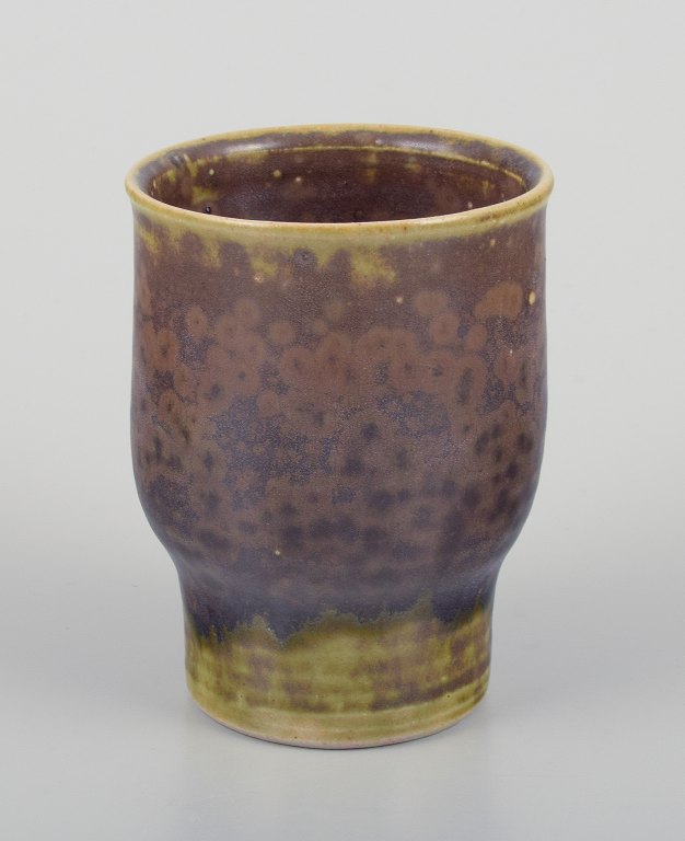 Elly Kuch (1929-2008) and Wilhelm Kuch (1925-2022).
Unique miniature vase.