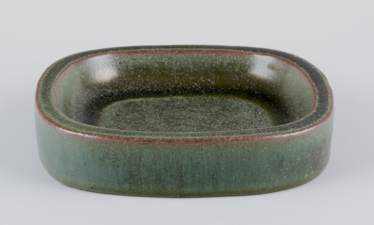 Per Linnemann-Schmidt  for Palshus.
Ceramic dish.