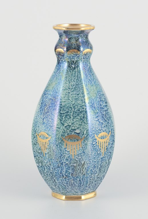 Josef Ekberg for Gustavsberg.
Octagonal vase in art pottery.