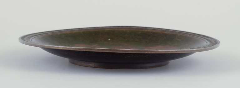 Just Andersen. Bronze platter.
Classic design.