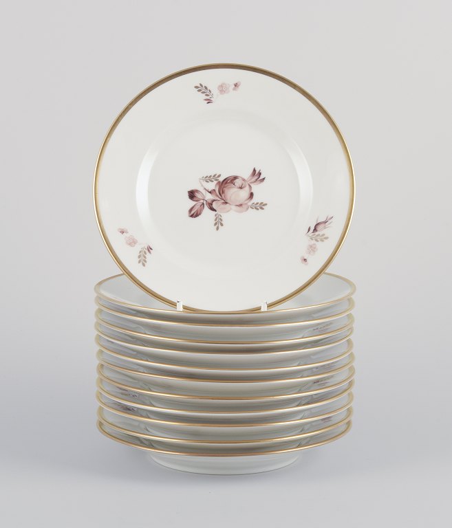 Royal Copenhagen Brun Rose. A set of twelve cake plates.