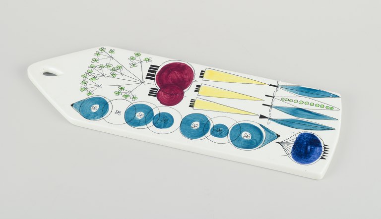 Marianne Westman for Rörstrand, Sweden.
Large oval "Picknick" cutting board in glazed porcelain.