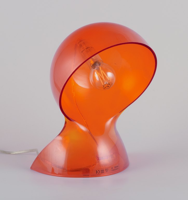 Vico Magistretti for Artemide.
Italian designer lamp.
