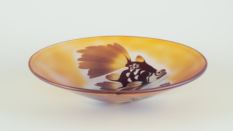 Paul Hoff (f. 1945) for Kosta Boda. Unikaskål af kunstglas.