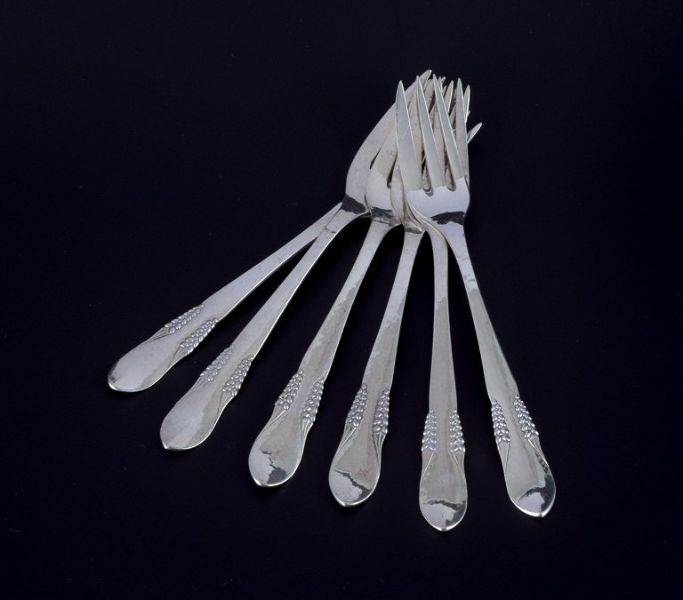 Halgreen, Danish silversmith. Six cake forks in 830 silver.