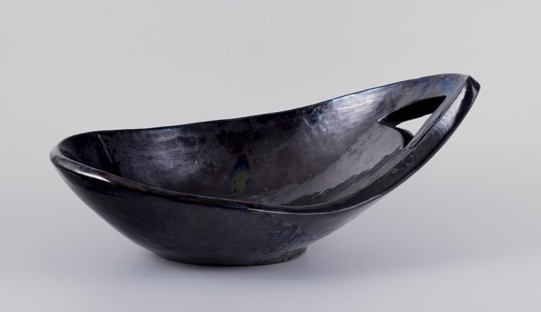 Biot, France.
Large unique ceramic bowl. Organic form.