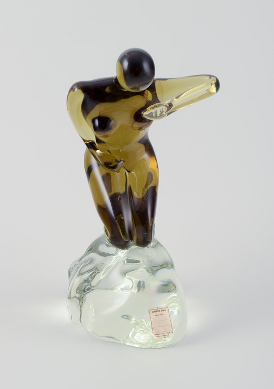 Cenedese, Murano, Italy.
Large sculpture made of art glass. Nude woman on rock.