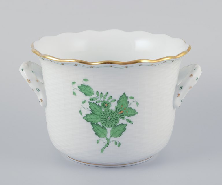 Herend, Hungary. Chinese Bouquet Apponyi Green, porcelain flowerpot.
