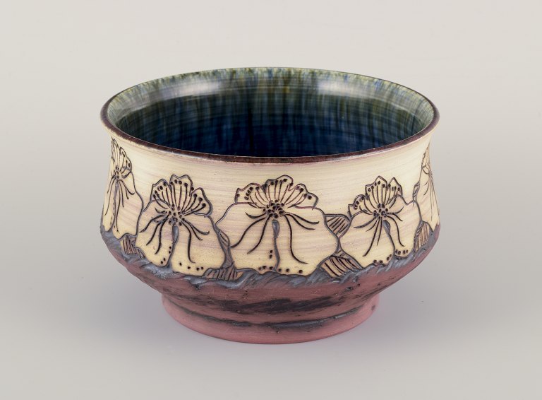 Unknown Scandinavian ceramicist.
Earthenware bowl.