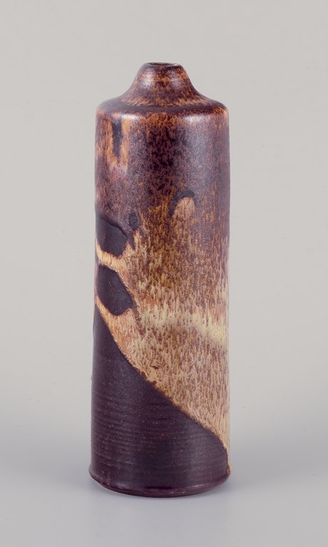 Elly Kuch (1929-2008) and Wilhelm Kuch (1925-2022). 
Unique ceramic vase.
