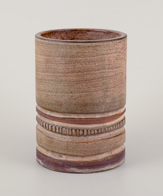 Irma Yourstone, Swedish ceramicist. Own workshop.
Stoneware vase.