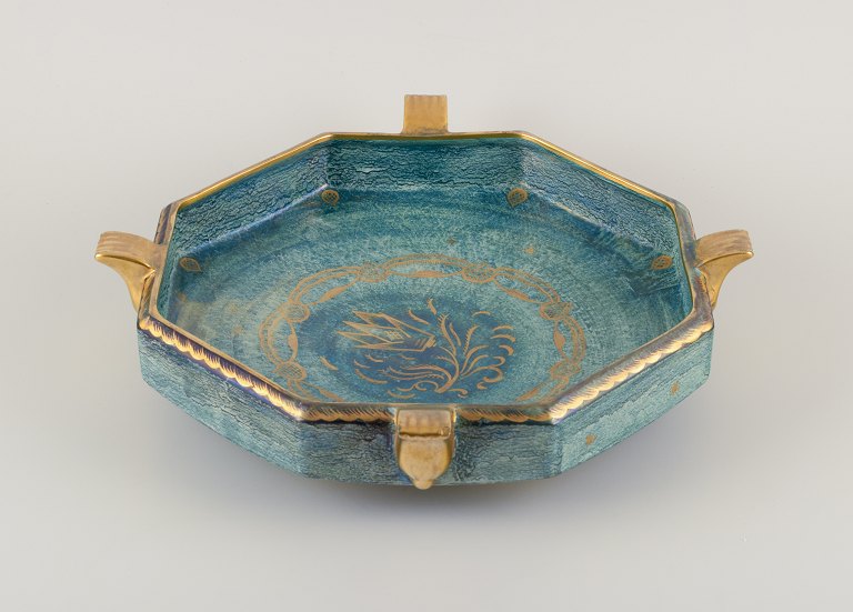 Josef Ekberg (1877-1945) for Gustavsberg, Sweden.
Large octagonal ceramic bowl.