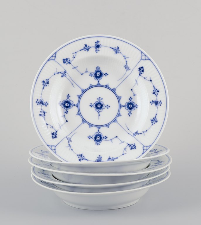 Royal Copenhagen Blue Fluted Plain.
A set of five small deep plates.