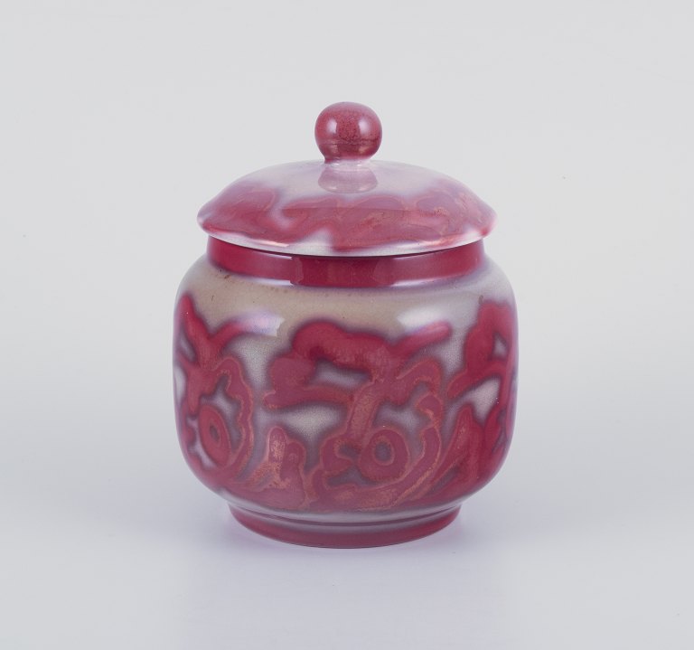 Edgar Böckman (1890-1981) for Höganäs, Sweden, lidded stoneware jar.
Lustre glaze.