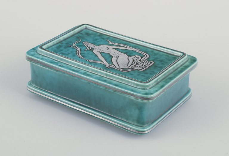 Wilhelm Kåge for Gustavsberg.
Ceramic lidded jar from the ‘Argenta’ series.