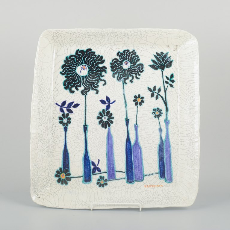 Birger Kaipiainen (1915–1988) for Arabia
Large decorative square ceramic dish with floral decoration.
