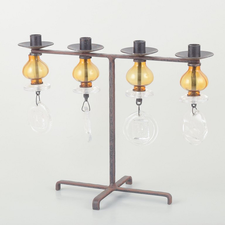 Erik Höglund for Kosta Boda
Four-armed iron candelabrum with hanging glass prisms.