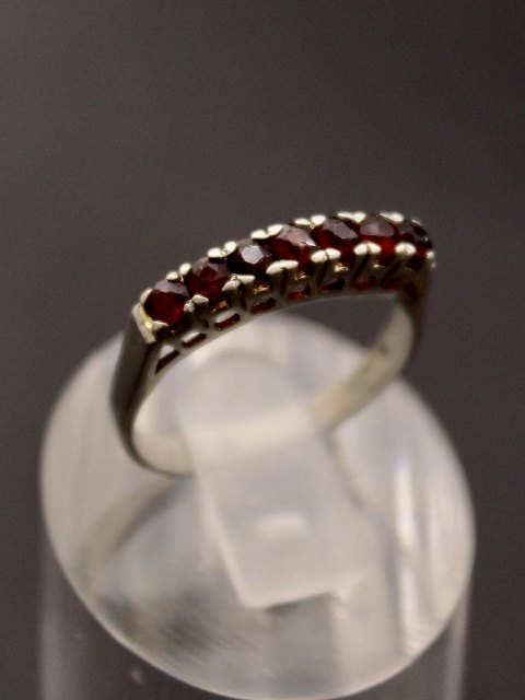 Sterling silver ring with garnets