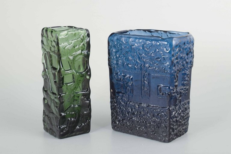 Göte Augustsson for Svensk Ruda Glasbruk
Art glass vase, mid-20th century.