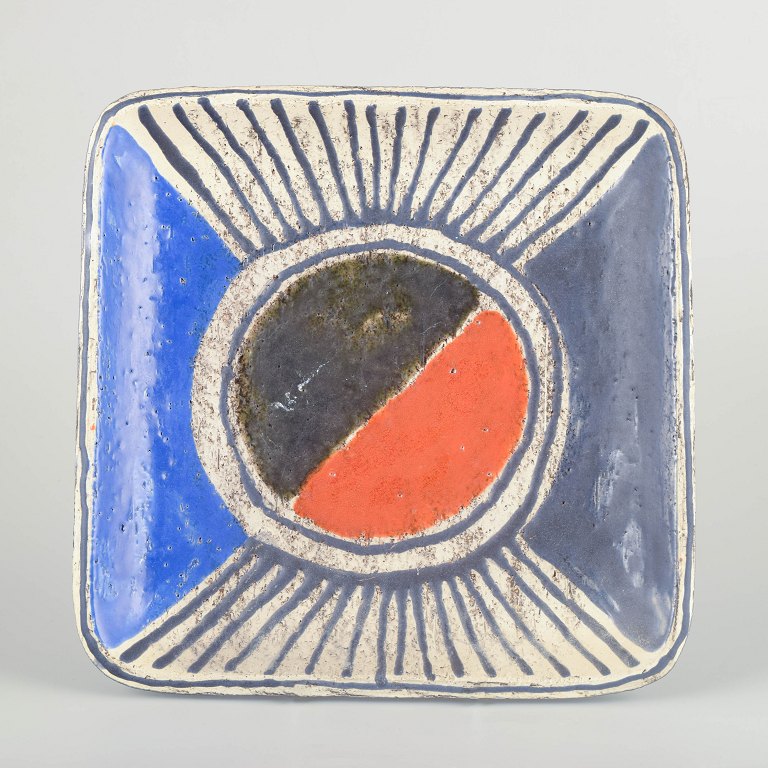 Mari Simmulson for Uppsala Ekeby dish, concrete motif, 1960s.