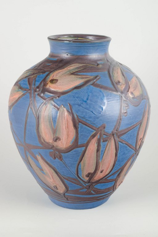 Kähler
Large ceramic vase, 1930s.