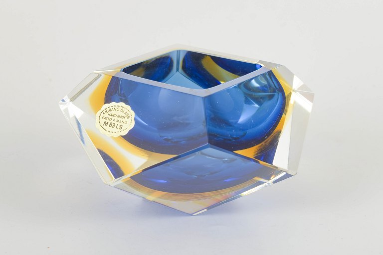 Murano
Faceted art glass bowl, 1970s.