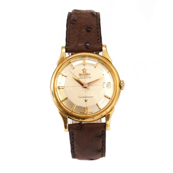 Omega Constellation Pie Pan i 18kt gold with box and papers ref. 14382 82SC sold 
01.06 1961. Calibre 561. D: 34mm