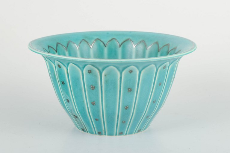Wilhelm Kåge for Gustavsberg
Art Deco bowl from the Argenta series, 1930s.