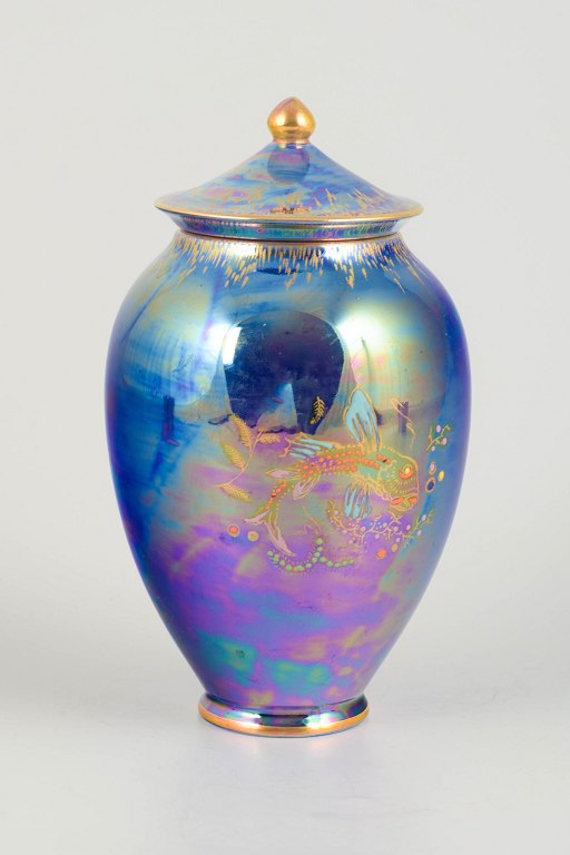Crown Devon Fieldings
Lidded jar, 1930/40s.