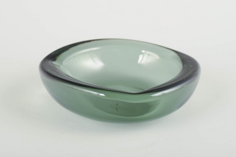 Scandinavian glassworksArt glass bowl, 1970s.