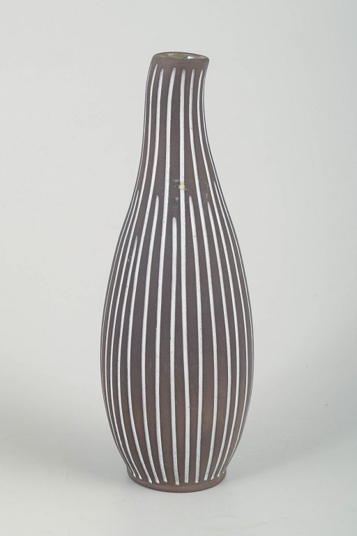 Helge Østerbergceramic vase, hand-decorated, 1970s.