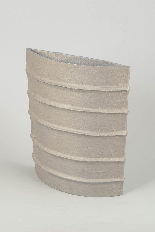 Pascal Mourgue
Brutalist aluminium vase, 1980s.