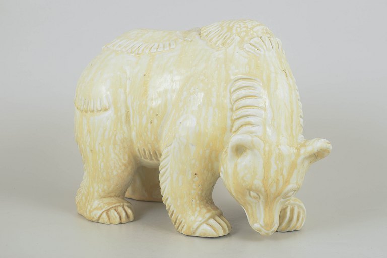 Gunnar Nylund for Rörstrand
Large polar bear, mid-20th century.
