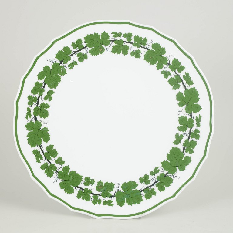 Meissen, large cake dish from the green vine leaf series.