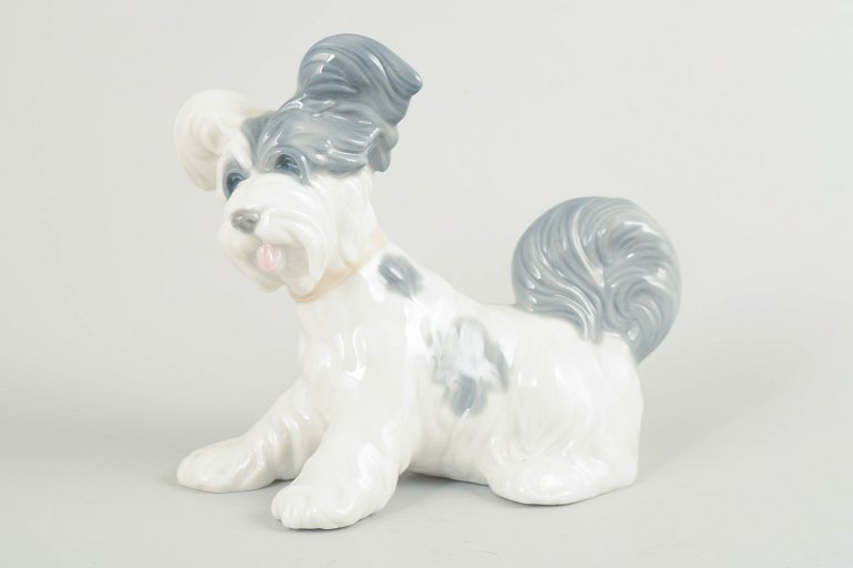 Lladró, Spain, dog figurine.