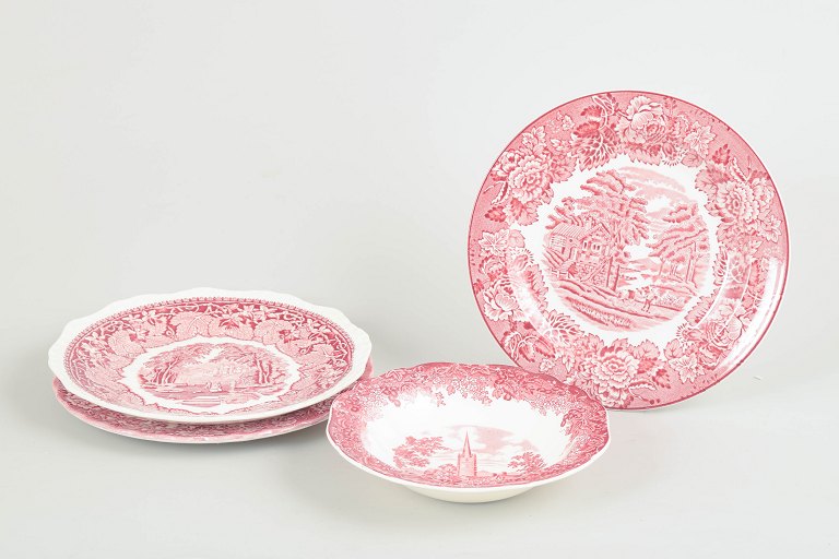 Set of plates and bowl, Mason’s and other English makers.