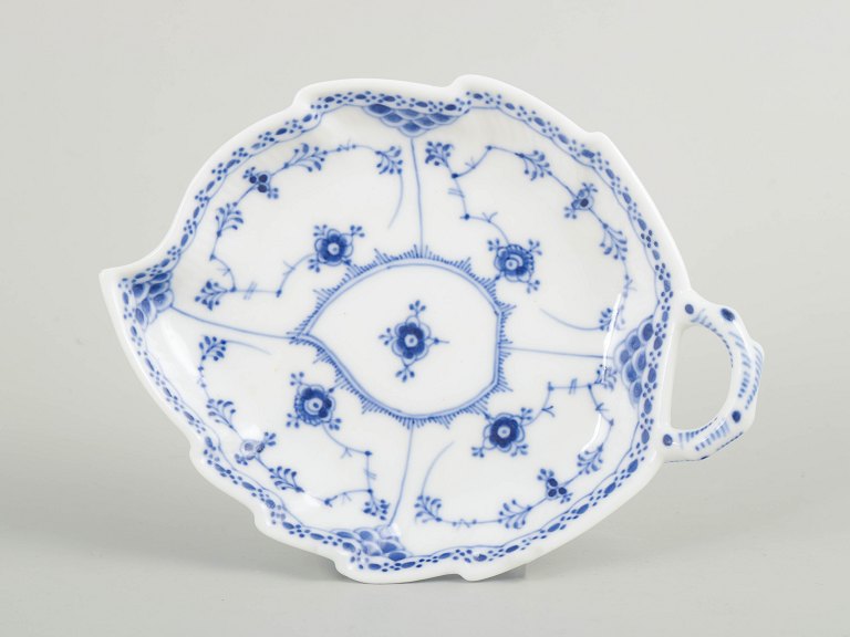 Royal Copenhagen Blue Fluted Half Lace, dish with handle.