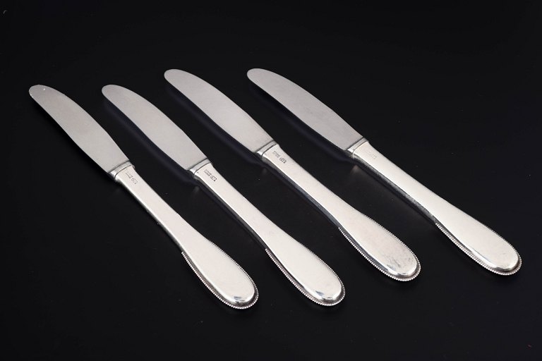 Evald Nielsen, set of four lunch knives. Model number 14.