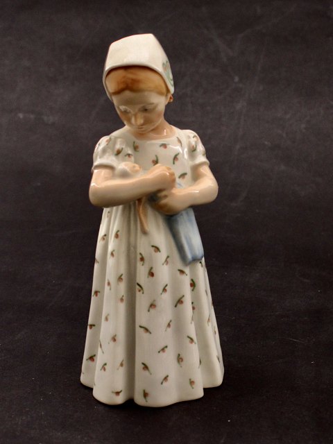 Royal Copenhagen Mary with doll 561