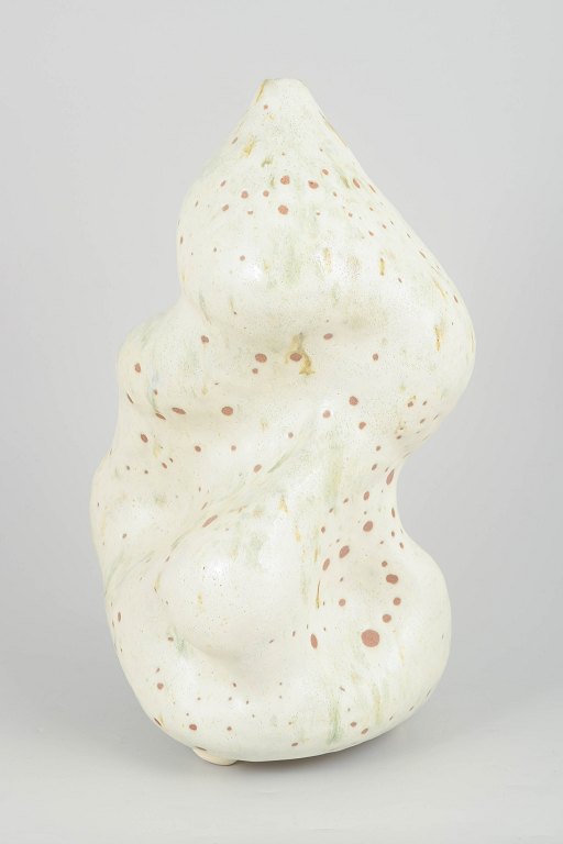 Christina Muff, Danish contemporary ceramicist (b. 1971). Large hand modeled, organic shaped, vessel with a pointed top.